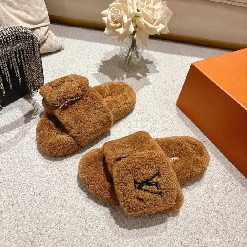 L Brand New Wool Slippers Comfortable Lazy Home Shoes - LY00260