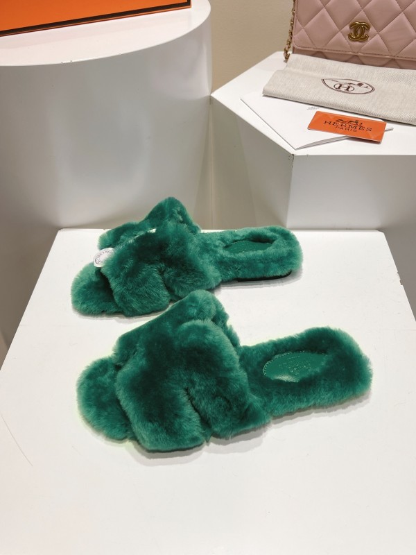 Hermès Fall/Winter 2025 Flat Wool Slippers - LY00240