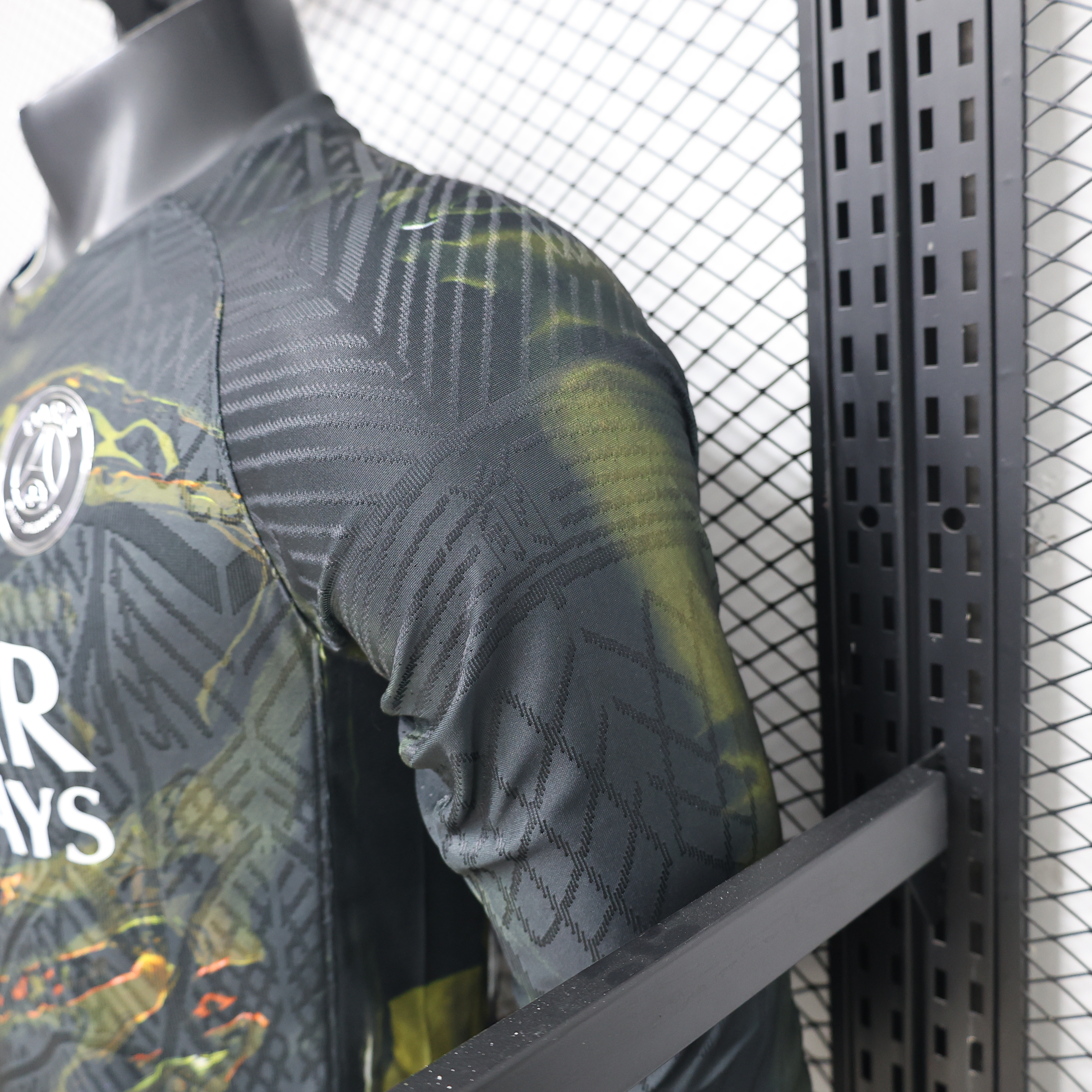 Player Version 26/27 Paris Saint-Germain Fourth Black & Gold/Green Lava Print Long Sleeve Special Edition Jersey