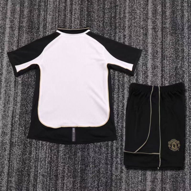 Retro Kids 01/02 Manchester United Centenary White Reversible Jersey