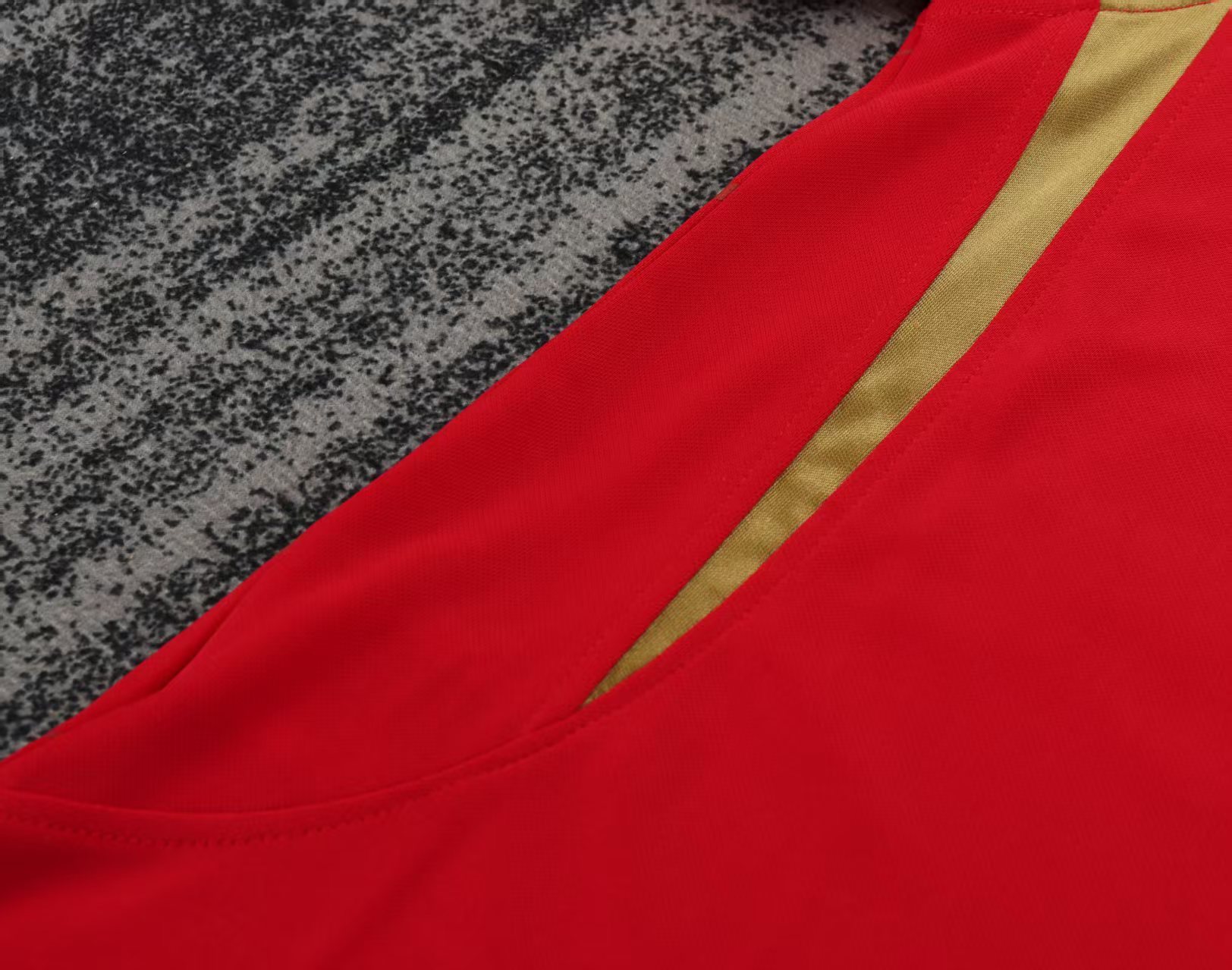 Retro Kids 05/06 Liverpool Home Jersey