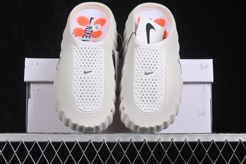Nike Mind 001 Neuroscience Foot Massage Slippers with Breathable Perforated Fabric - HQ4307-002