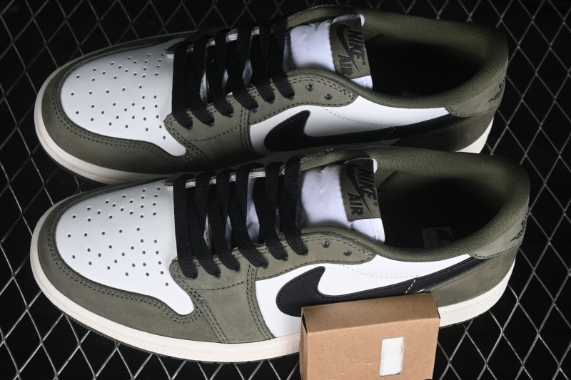 Nike Air Jordan 1 Low OG Men's Basketball Lifestyle Shoes with Retro Design - HQ6998-200
