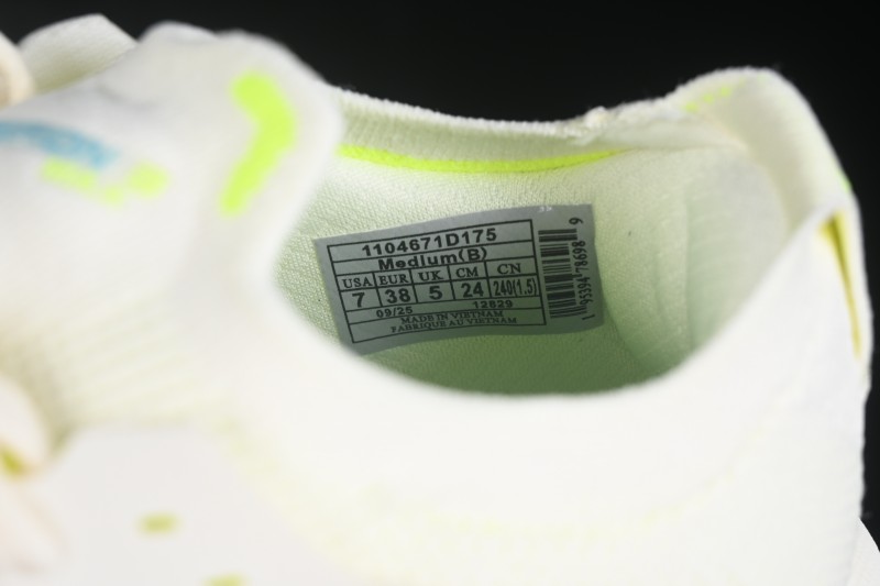 Pynrs x Brooks Hyperion Max 3 Racing Running Shoes with Nitrogen-Infused Cushioning - 1104671D175