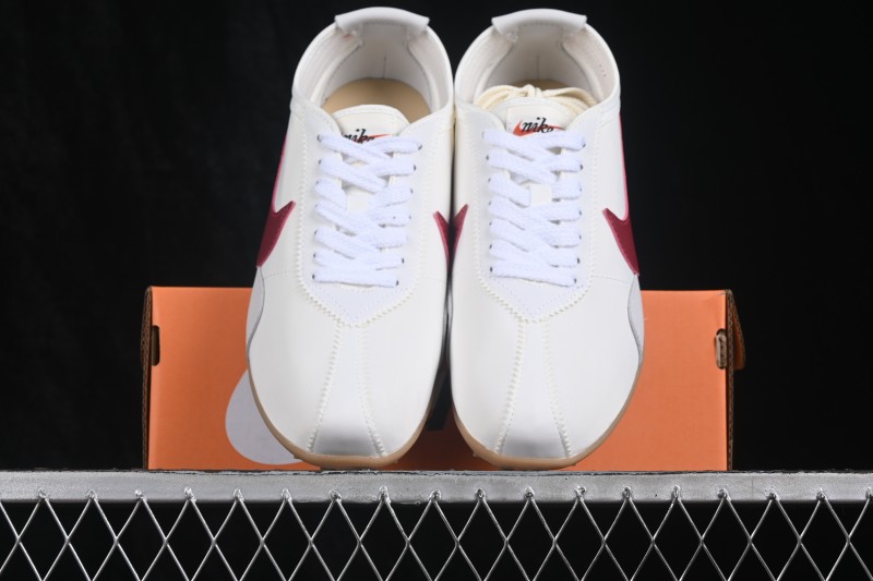 Nike Moon Shoe SP Retro Thin-Sole Low-Top Lifestyle Sneakers - II0407-100