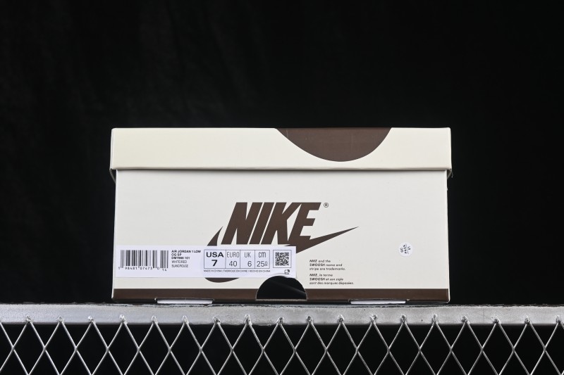 ZG Edition Travis Scott x Air Jordan 1 Low OG AJ1 Low-Top Sneakers with Reverse Swoosh and Full-Grain Leather - DM7866-101