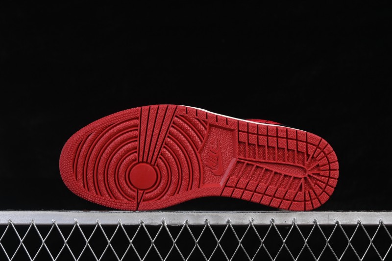 Nike Air Jordan 1 Low Retro Basketball Shoes with Classic Black and Red Colorway - DC0774-061