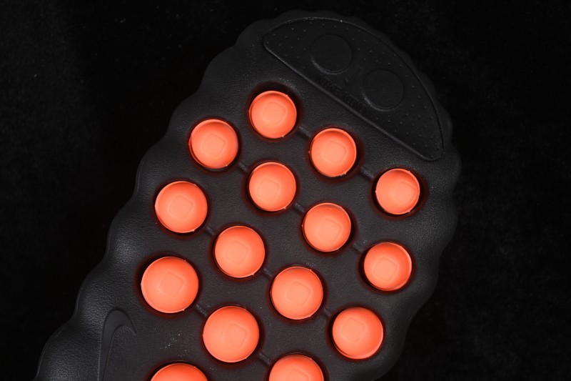 Nike Mind 001 Neuroscience Foot Massage Slippers with 22 Pressure-Point Nodes - HQ4307-001