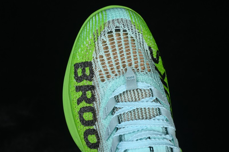 Brooks Hyperion Elite 5 Racing Running Shoes with Lightweight Cushioning for Marathon Performance - 1000491D411