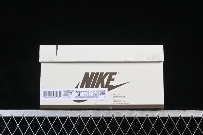 Nike Travis Scott x Air Jordan 1 Low OG Retro Sneakers with Reverse Swoosh Design - XZ6868-005