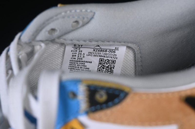 Nike Travis Scott x Air Jordan 1 Low OG Sneakers with Reverse Swoosh Design - XZ6868-006