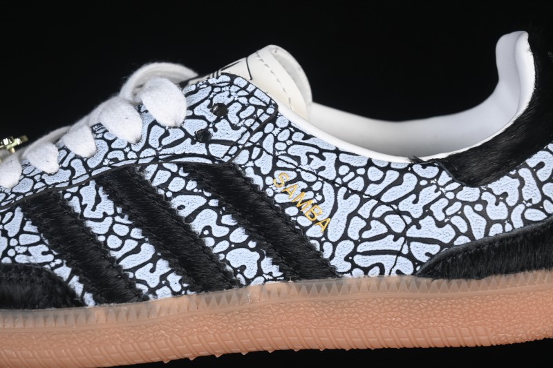 Adidas Samba OG Classic Skateboarding Sneakers with Reinforced Suede Upper - JQ8742