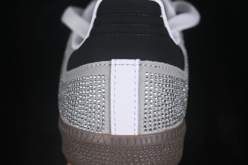 Adidas Samba OG Casual Sneakers with Retro Design - IH9055