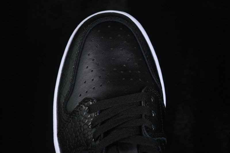 Nike Air Jordan 1 Low Retro Basketball Shoes with Cracked Leather Design - DD9315-003