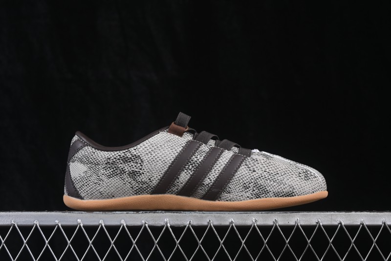 Adidas Originals x Notitle Tokyo W KI5323 Collaboration Lifestyle Low-Top Trainer Shoes - KI5323