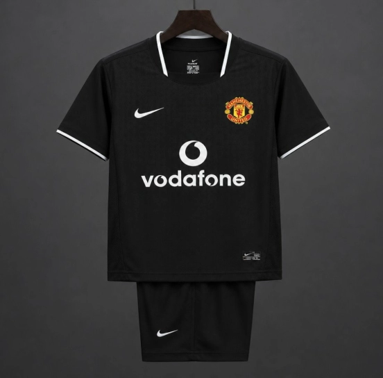 Retro Kids 03/04  Manchester United Away Jersey